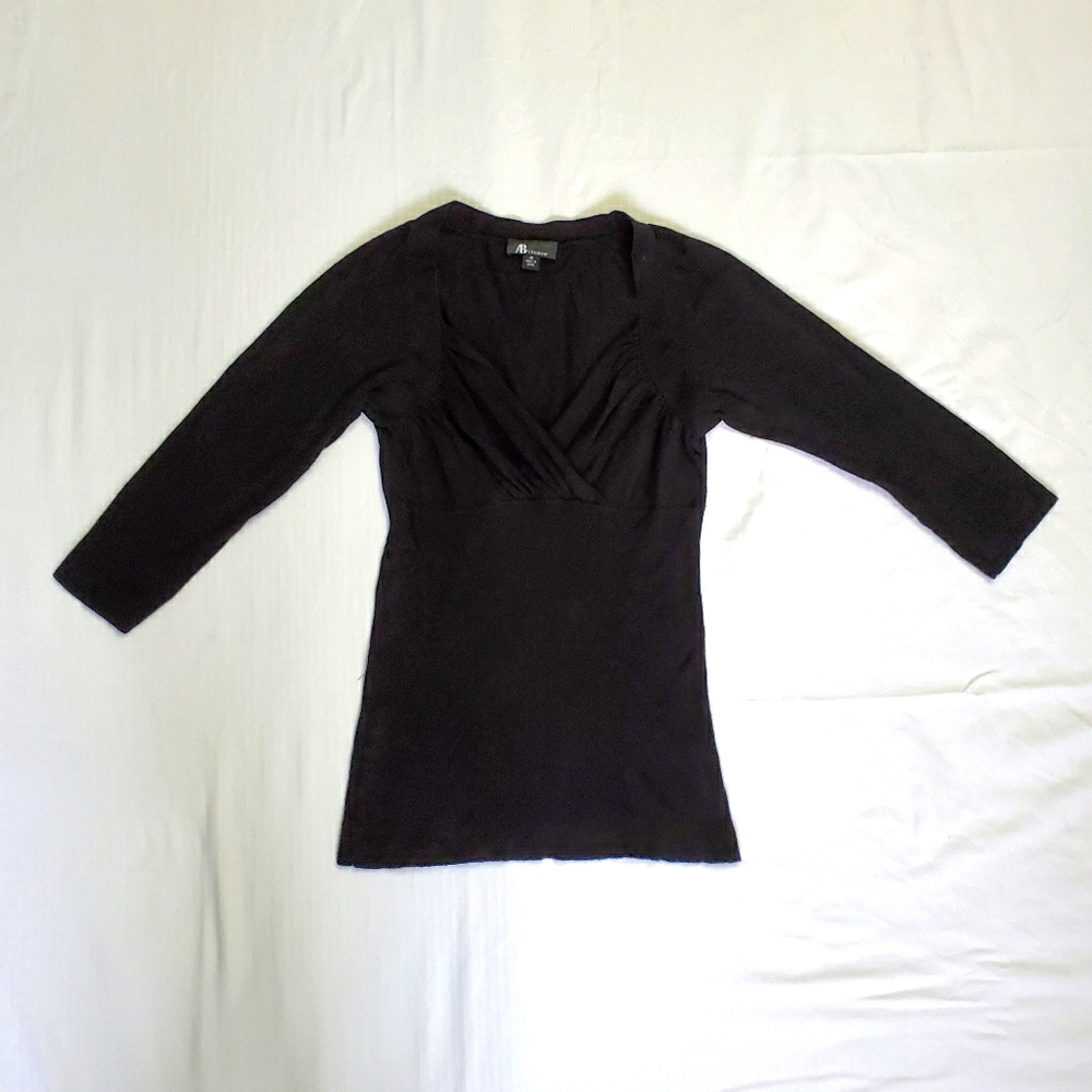 Black V-Neck Sweater Form Fitting